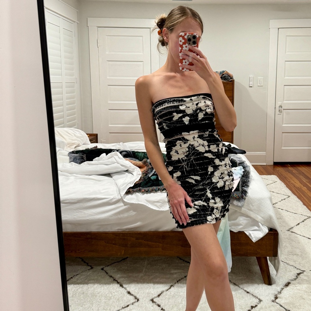 Y2K Strapless Ruffle Mini Dress